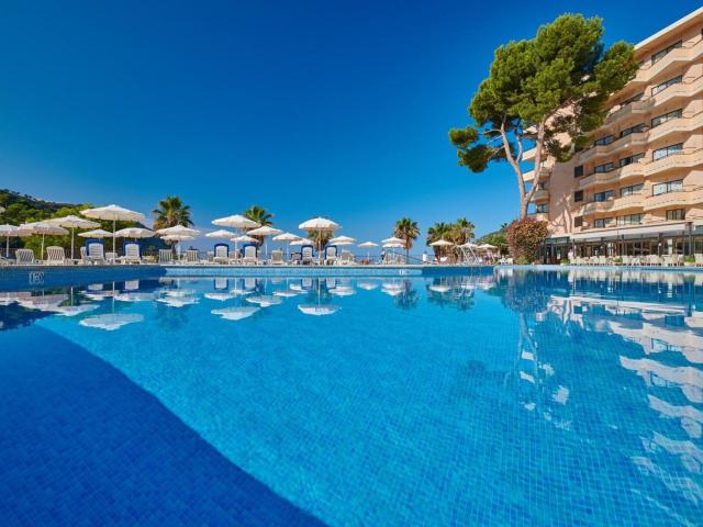 Grupotel Playa Camp de Mar