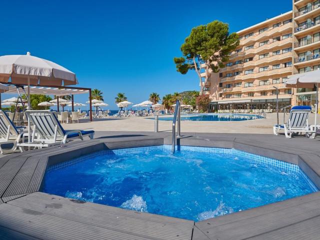Grupotel Playa Camp de Mar