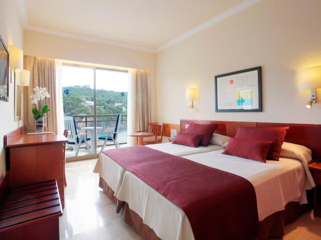Grupotel Playa Camp de Mar