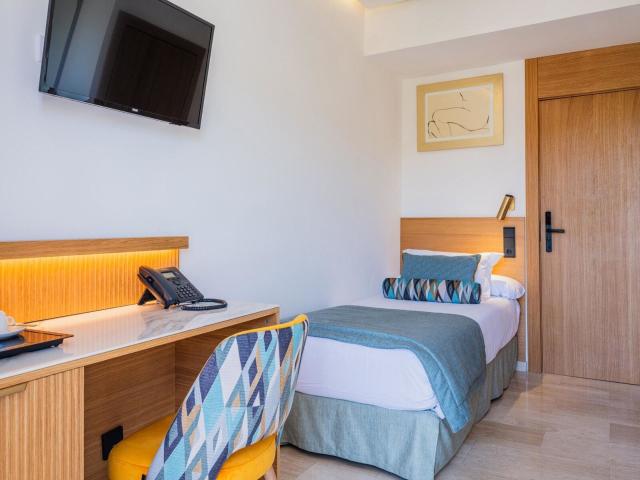 Grupotel Playa Camp de Mar