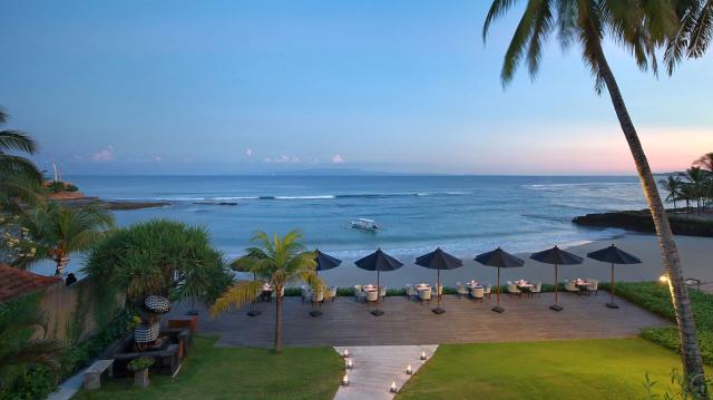Candi Beach Resort & Spa