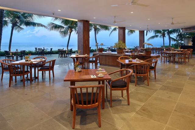 Candi Beach Resort & Spa
