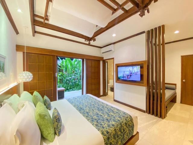 Candi Beach Resort & Spa