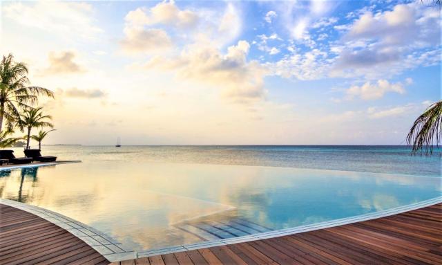 Kuredu Island Resort