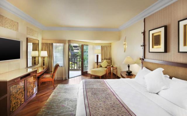 The Laguna Resort & Spa