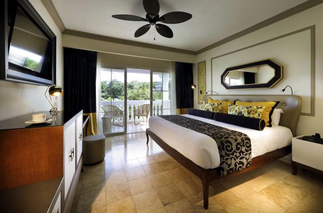 Grand Palladium Lady Hamilton Resort & Spa