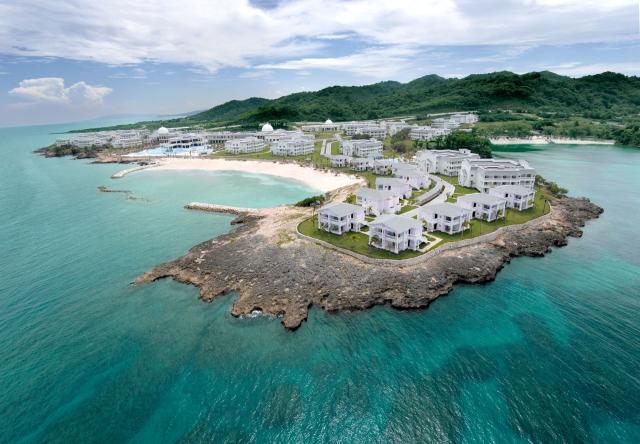 Grand Palladium Lady Hamilton Resort & Spa