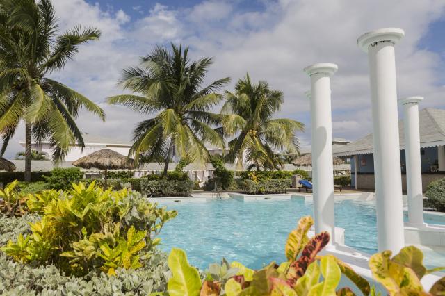 Grand Palladium Lady Hamilton Resort & Spa