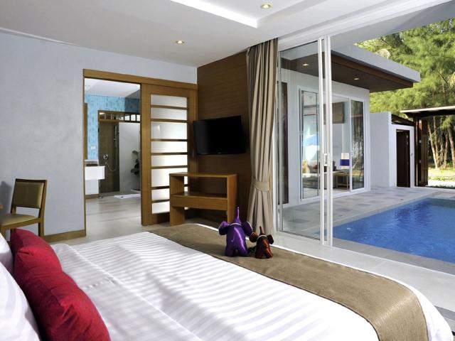 Apsara Beachfront Resort and Villa