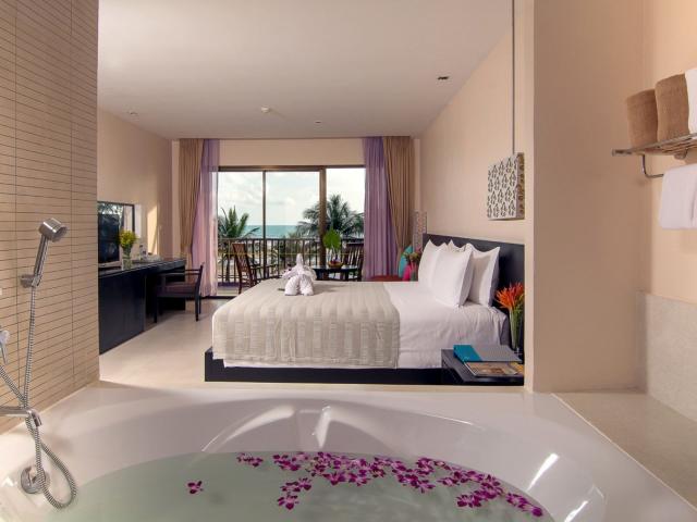 Apsara Beachfront Resort and Villa