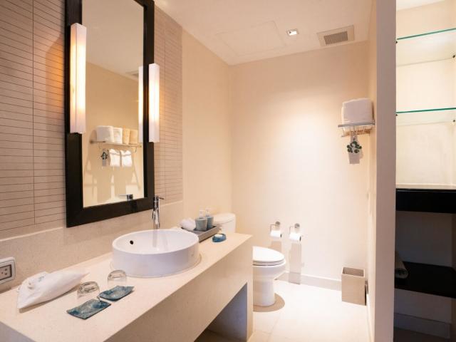 Apsara Beachfront Resort and Villa