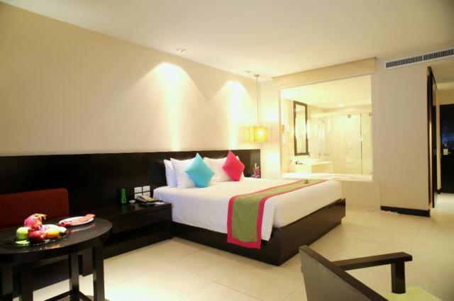 Apsara Beachfront Resort and Villa