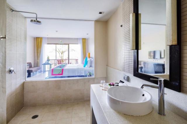 Apsara Beachfront Resort and Villa