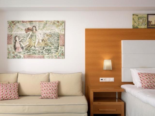 High Beach Resort