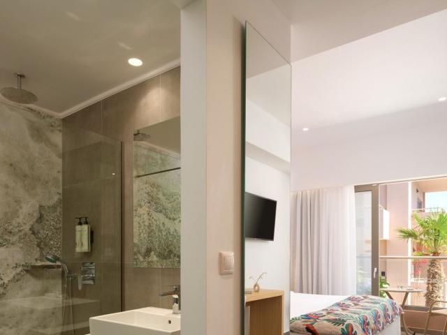 High Beach Resort