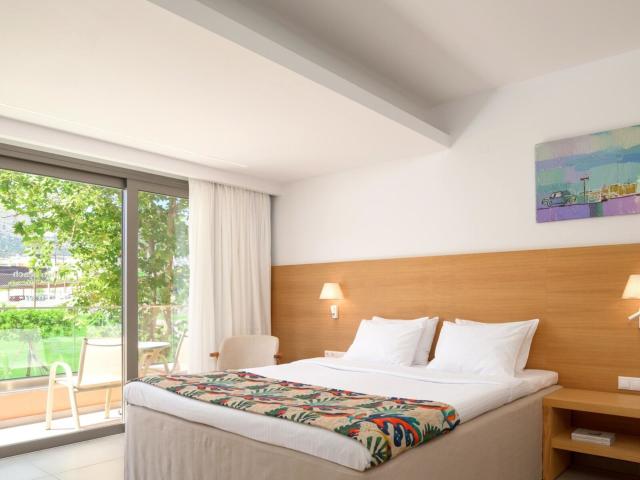 High Beach Resort