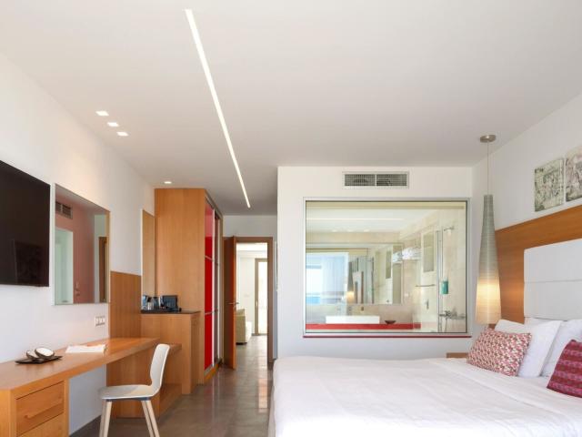 High Beach Resort