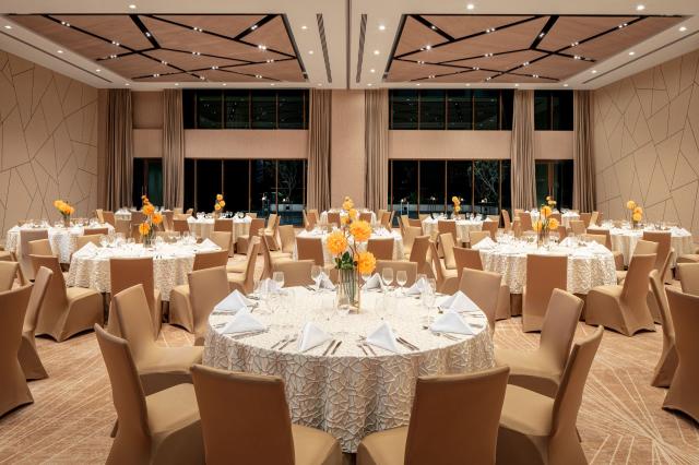 Doubletree by Hilton Dubai M Square Hotel and Residences