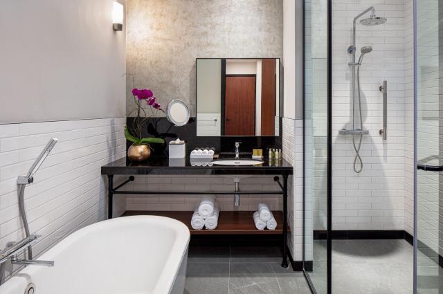 Doubletree by Hilton Dubai M Square Hotel and Residences