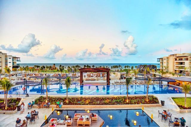 Royalton Riviera Cancún Resort & Spa