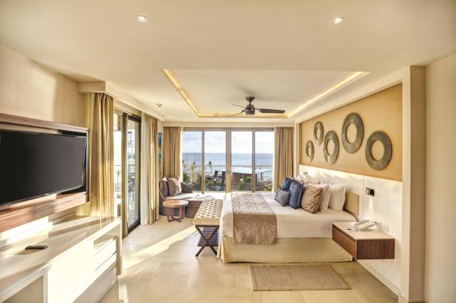Royalton Riviera Cancún Resort & Spa
