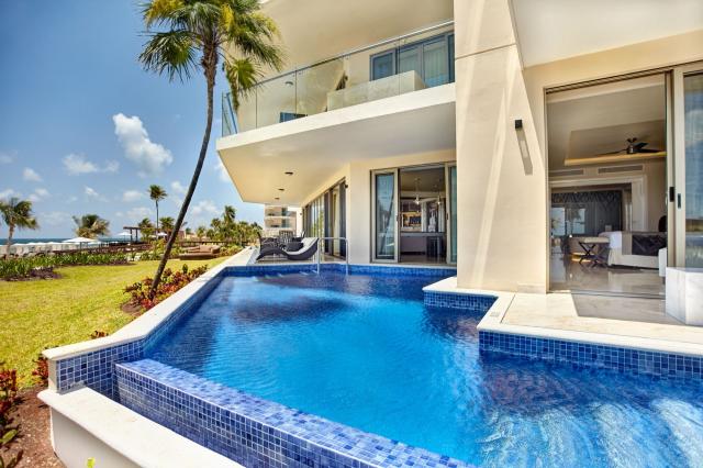Royalton Riviera Cancún Resort & Spa
