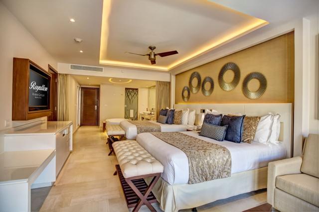 Royalton Riviera Cancún Resort & Spa
