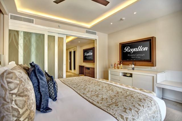 Royalton Riviera Cancún Resort & Spa