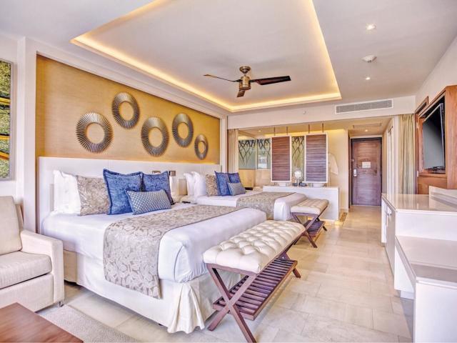Royalton Riviera Cancún Resort & Spa