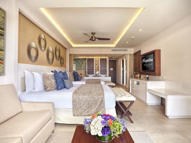Royalton Riviera Cancún Resort & Spa