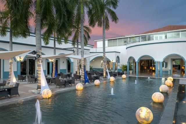 Ocean Maya Royale