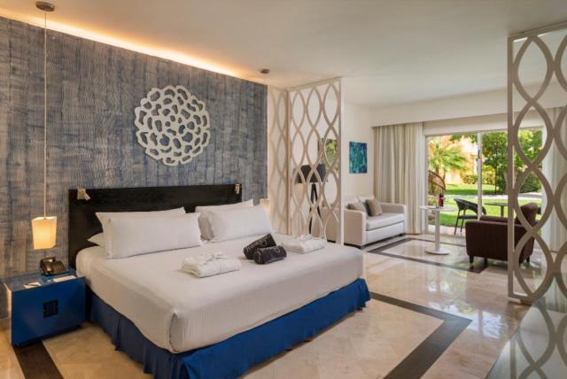 Ocean Maya Royale