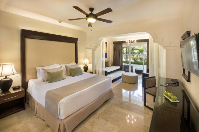 Meliá Caribe Tropical & The Level at Meliá Caribe Tropical