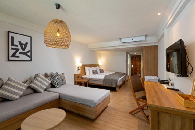 Sunwing Resort Kamala Beach