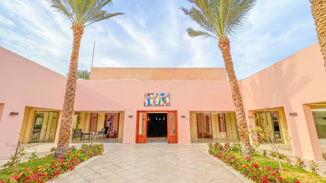 Gemma Beach Resort