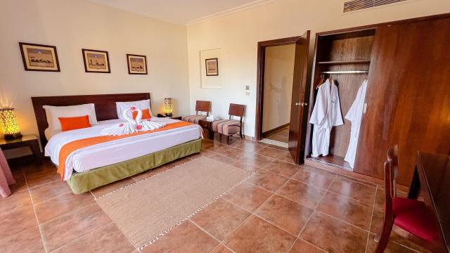 Gemma Beach Resort