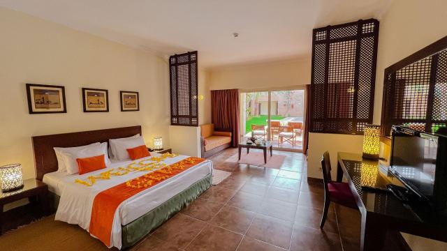 Gemma Beach Resort