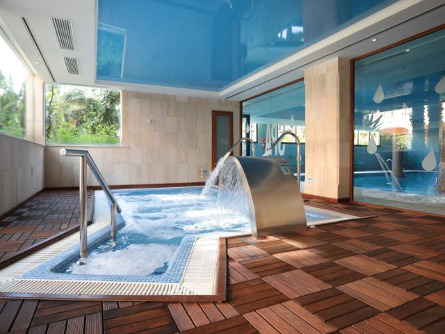 Mon port hotel and Spa