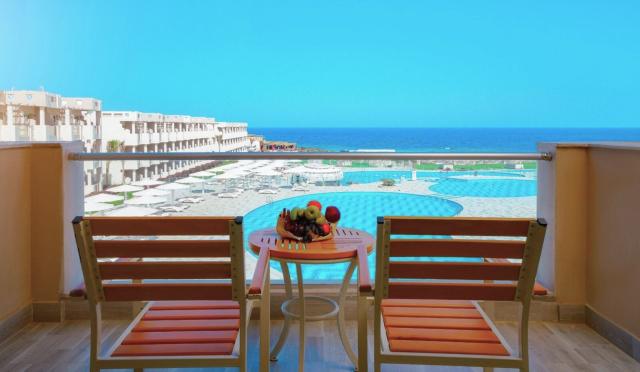 Sirena Beach Resort & Spa