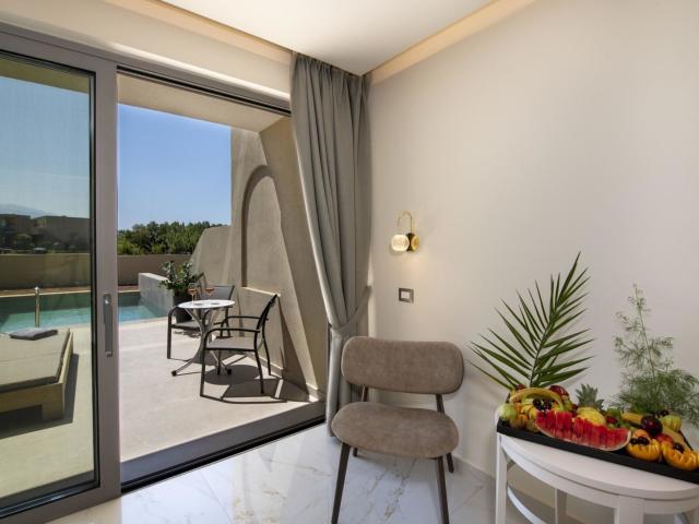 Vantaris Luxury Beach Resort