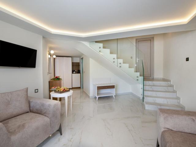 Vantaris Luxury Beach Resort