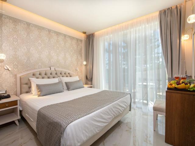 Vantaris Luxury Beach Resort