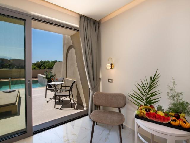 Vantaris Luxury Beach Resort