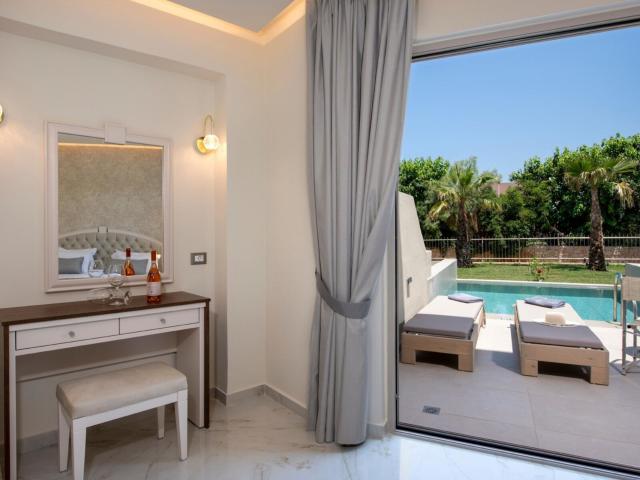 Vantaris Luxury Beach Resort