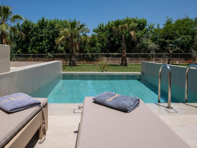 Vantaris Luxury Beach Resort