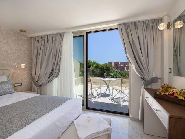 Vantaris Luxury Beach Resort