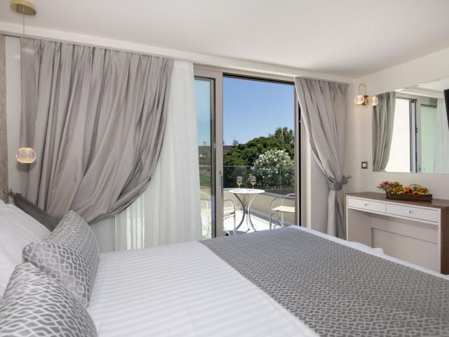 Vantaris Luxury Beach Resort