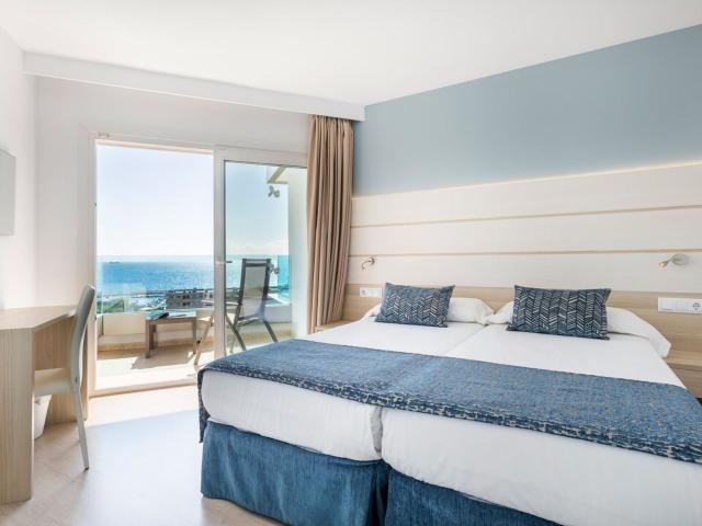 Ola Aparthotel Tomir