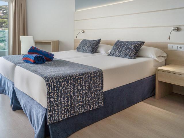 Ola Aparthotel Tomir