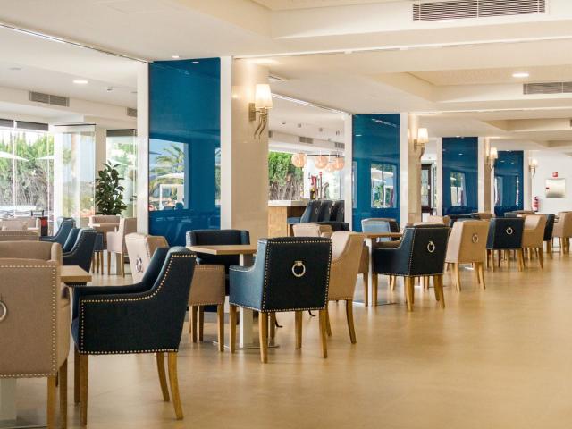 Ola Aparthotel Tomir